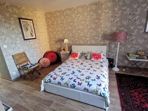 3 chambres, Wi-Fi gratuit, draps fournis