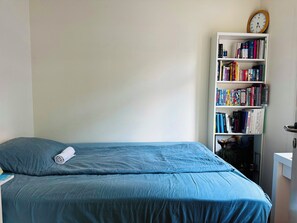 3 chambres, fer et planche à repasser, Wi-Fi gratuit, draps fournis