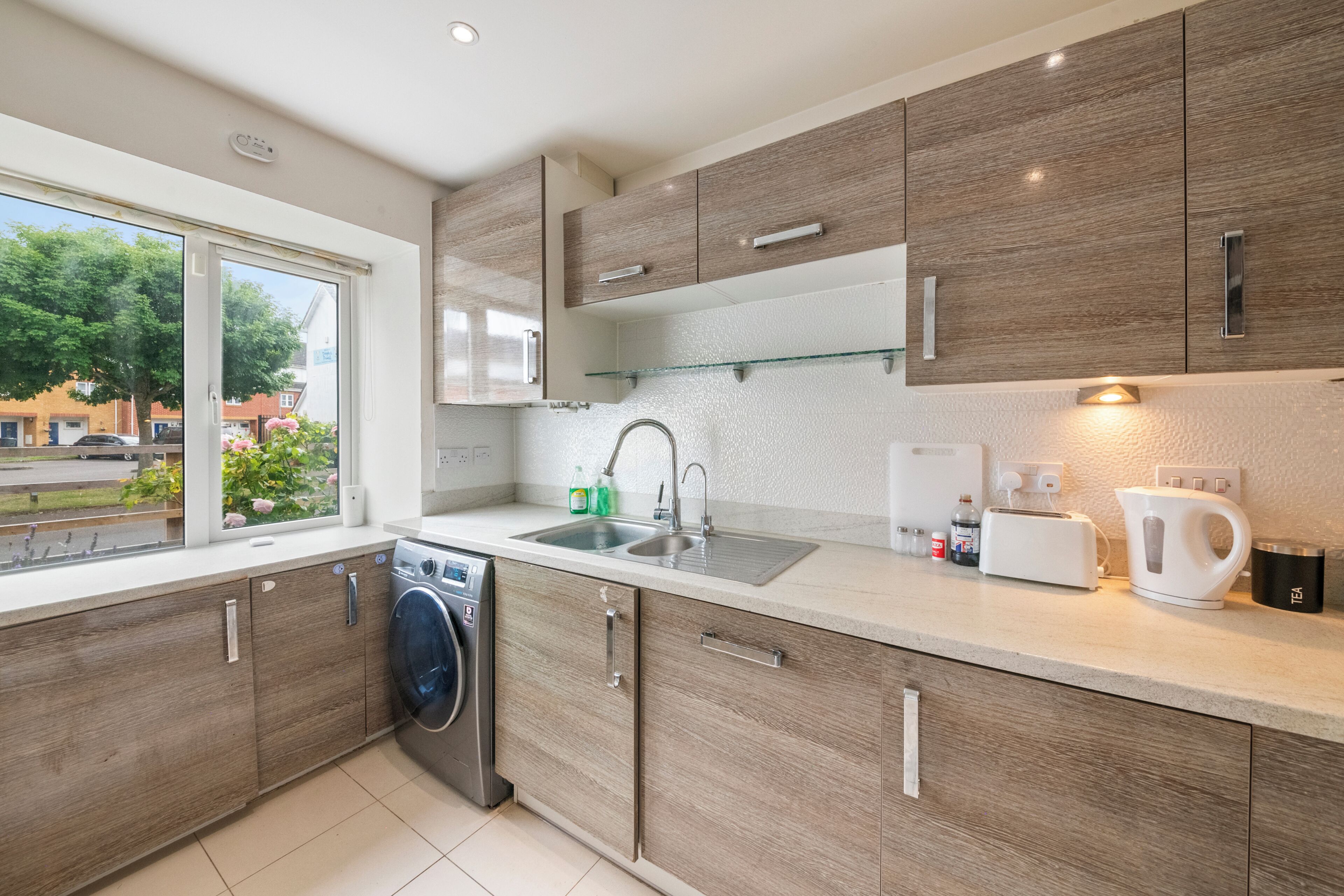 House | Private kitchen | Fridge, microwave, oven, stovetop