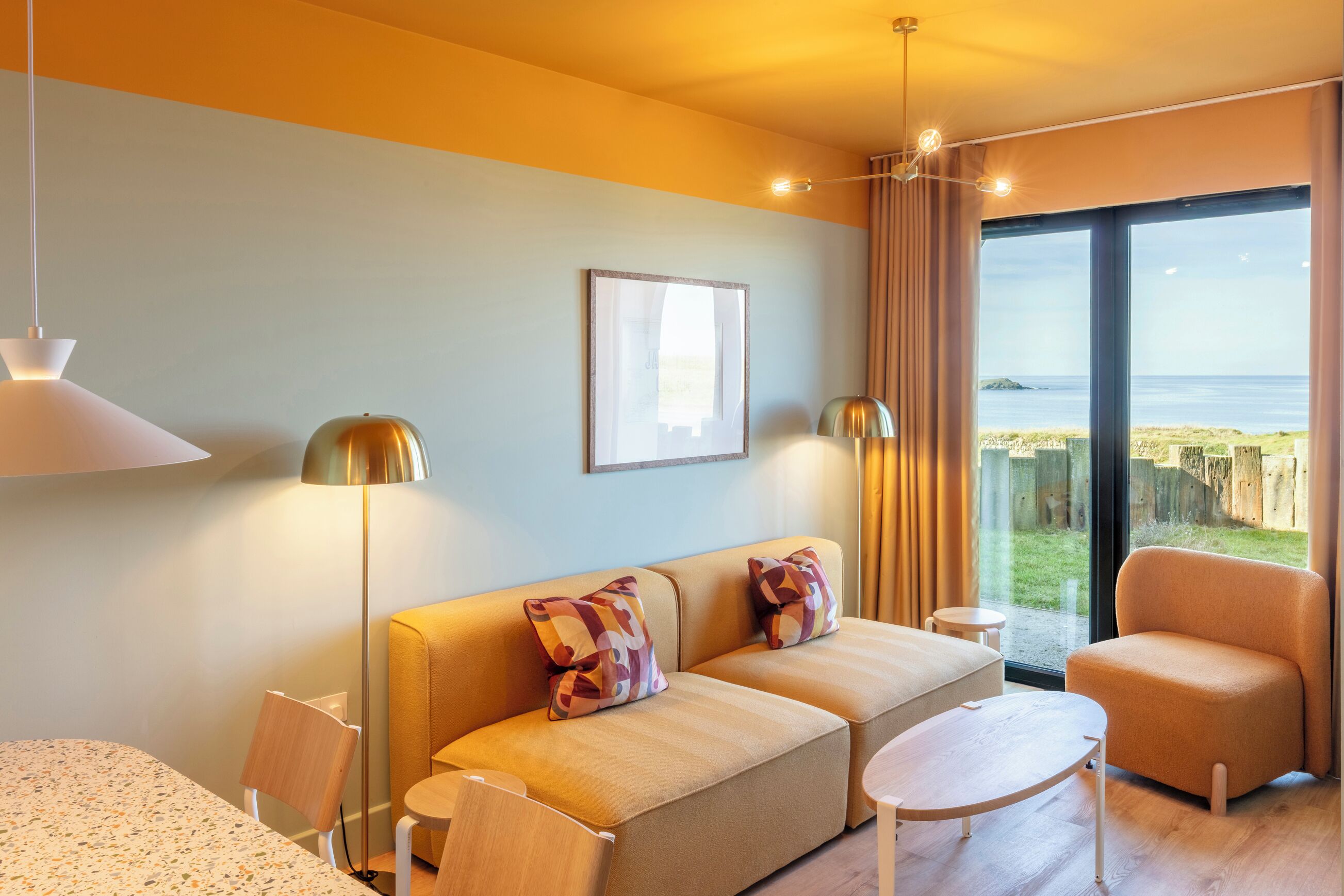 Accessible Large Studio Ocean View | Opholdsområde | Smart-tv