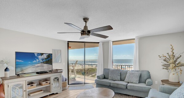 TV - Phoenix V 205 by Liquid Life (Orange Beach)