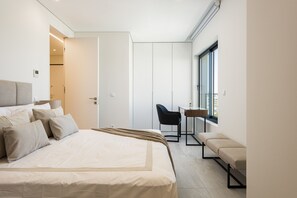 3 chambres, fer et planche à repasser, Wi-Fi gratuit, draps fournis