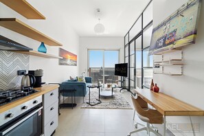 Comfort Apartment, Balcony, City View | Private kitchen | Oven, stovetop, dishwasher, electric kettle