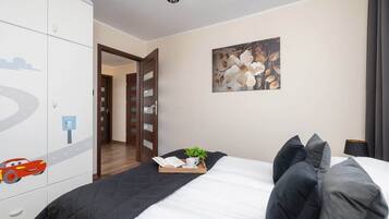 3 Schlafzimmer, Bügeleisen/Bügelbrett, WLAN, Bettwäsche