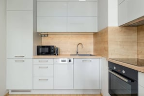 Fridge, microwave, oven, stovetop - Park Apartament | Stylish Apartment near the beach (Szczecin)