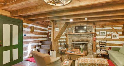 Ferrum Rustic Cabin in the Valley w/ Fire Pit