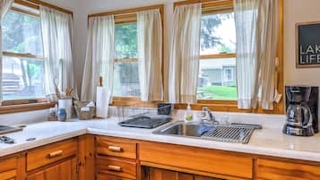 Cottage (3 Bedrooms) | Interior
