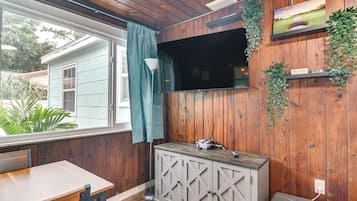 Rumah (2 Bedrooms) | Interior