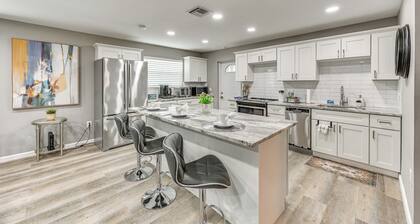 Updated Bonita Springs Home < 2 Mi to Beach!