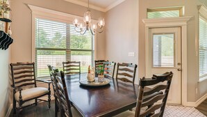 Interior - Bryan Home w/ Covered Patio: 6 Mi to Texas A&m! (Bryan)
