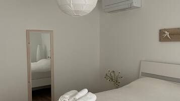 2 bedrooms, iron/ironing board, WiFi, bed sheets