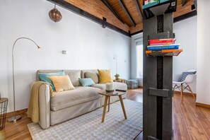 Comfort Apartment, City View | Living area | TV - Solaga - Tina (Málaga)