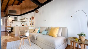 Leilighet – comfort, byutsikt | Oppholdsområde | TV