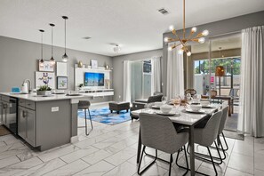 Interior - Private Pool! Themed Bedrooms! Minutes from Disney! Free water park access! (Kissimmee)