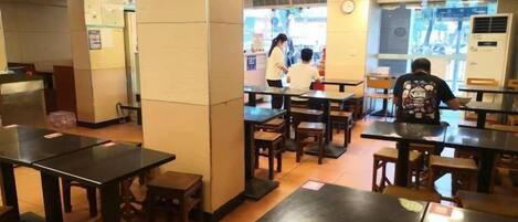 Tempat makan