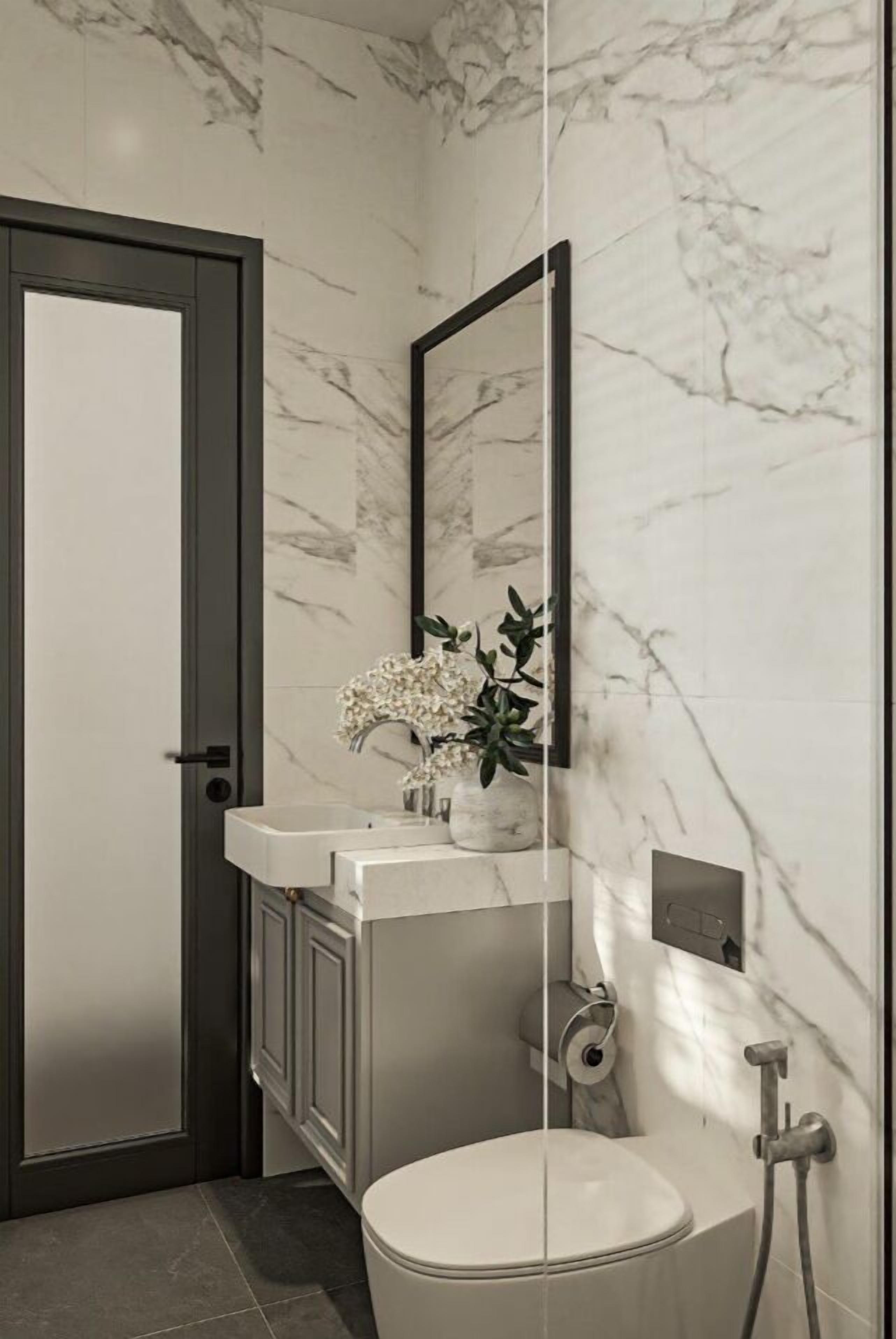 Tvåbäddsrum - utsikt mot staden | Badrum