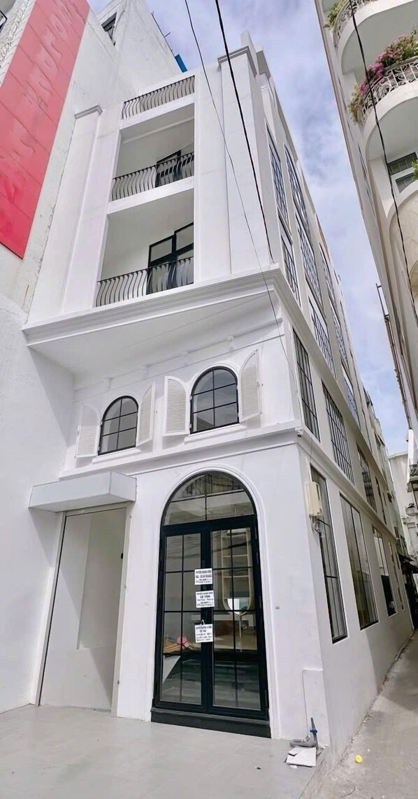 Tvåbäddsrum - utsikt mot staden | Exteriör