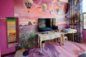 Room - Longling Ocean Theme Hotel (Longling)