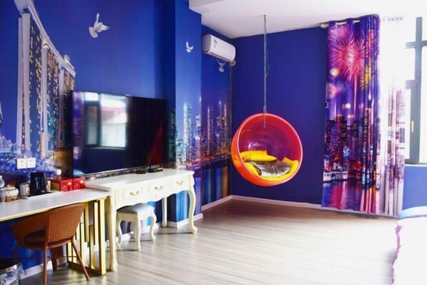 Room - Longling Ocean Theme Hotel (Longling)