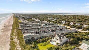 House, 2 Bedrooms | Exterior