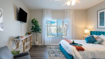 House, 5 Bedrooms | 5 bedrooms, desk, laptop workspace, iron/ironing board