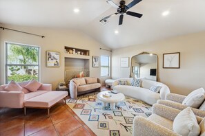 House, 5 Bedrooms | Living area - The Perfect Family Escape: Spacious And Cozy 5 Bedroom Home by RedAwning (Tucson)