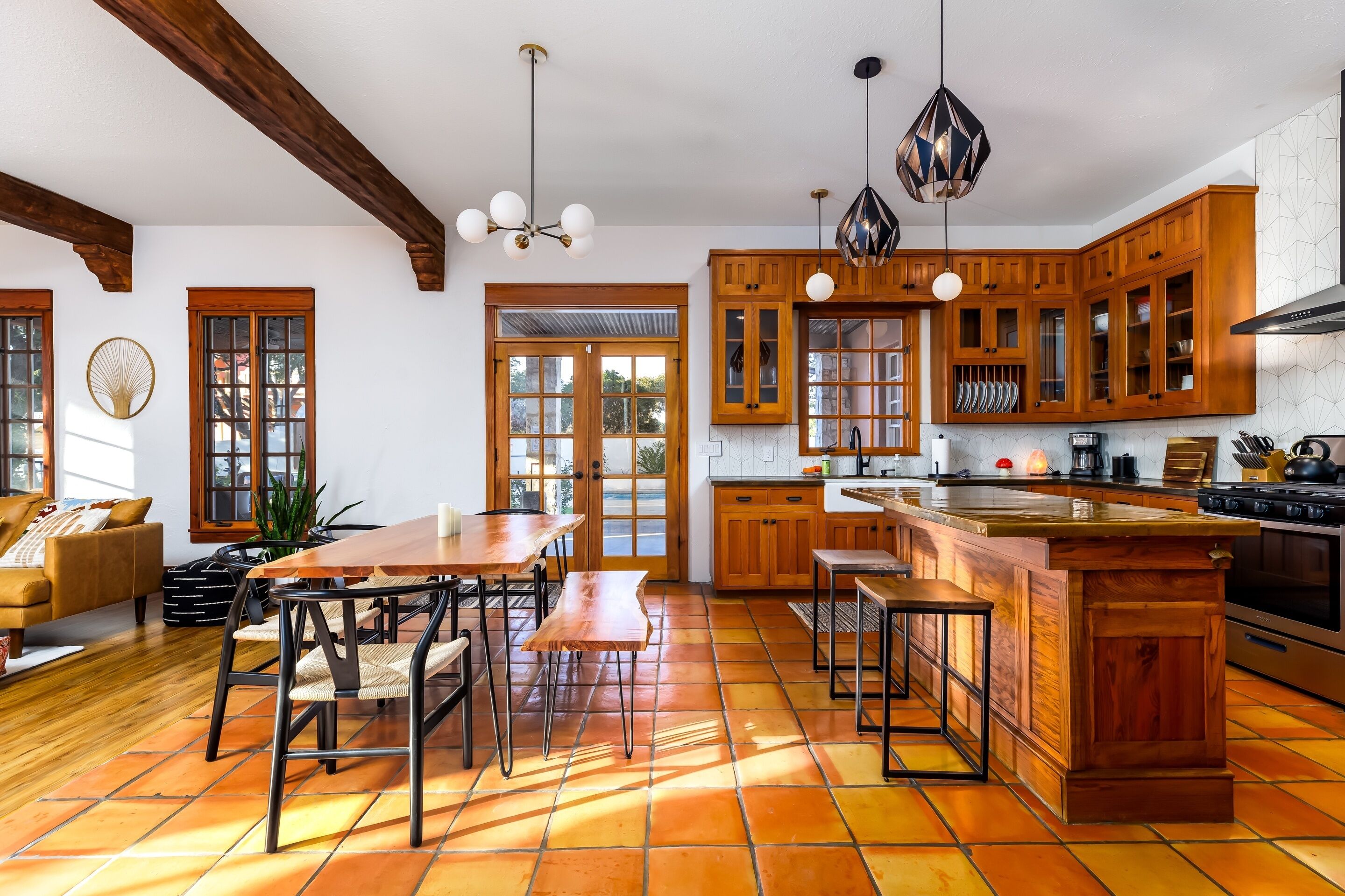 하우스, 침실 6개 | 전용 주방 | 냉장고, 오븐, 커피/티 메이커, 토스터