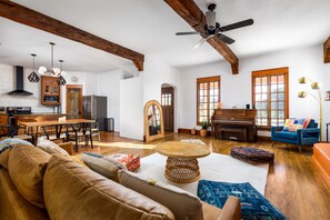 Ferienhaus, 6 Schlafzimmer | Wohnbereich