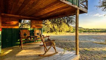 House, 6 Bedrooms | Property grounds