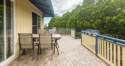 Awaa Place At Kamuela Heights 4 Bedroom Home by RedAwning