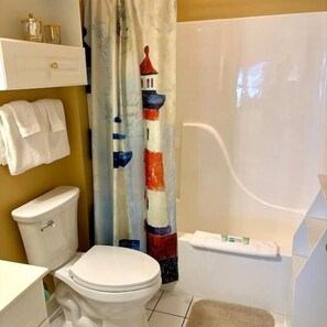 Shower, hair dryer - Tee Time At Magnolia North (Myrtle Beach)