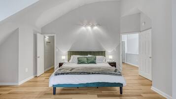 House, 5 Bedrooms | 5 bilik tidur, ruang kerja komputer riba, seterika/papan seterika