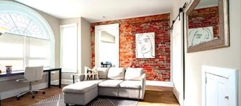 กิลพินแกรนด์ - พื้นที่ปรับปรุงใหม่ในโทรลลีย์สแควร์ 1 ห้องนอนอพาร์ตเมนต์ โดยเรดออว์นนิ่ง