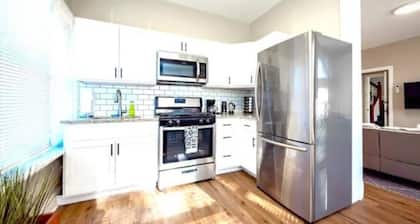Gilpin Grand - Renovated Space In Trolley Square 1 Bedroom Apts by RedAwning