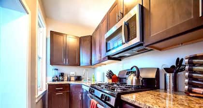 The Gilpin Getaway 2br Free Coffee 2 Bedroom Apts by RedAwning