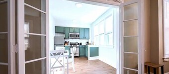 เดอะ ลอฟท์ แอท กิลพิน เพลซ คิงเบด ทรอลลี่ สแควร์! 1 ห้องนอน อพาร์ตเมนต์ โดย เร  ดอว์นนิง