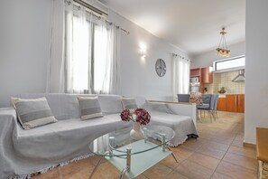 Smart TV, fireplace - 3-bedroom house in peaceful Ρόδος Κοσκινού with WiFi, AC (Ρόδος Κοσκινού)