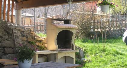 Appartement Tout Confort Construit Dans la Grange D'une Maison de Campagne