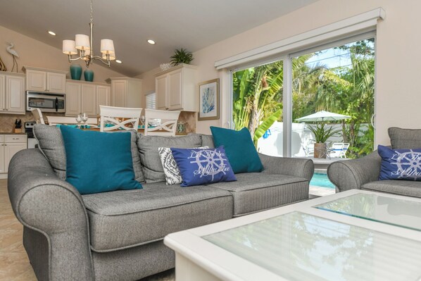 スマートテレビ、書斎 / ワークスペース