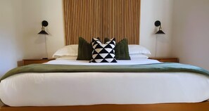 2 bedrooms, desk, iron/ironing board, travel cot