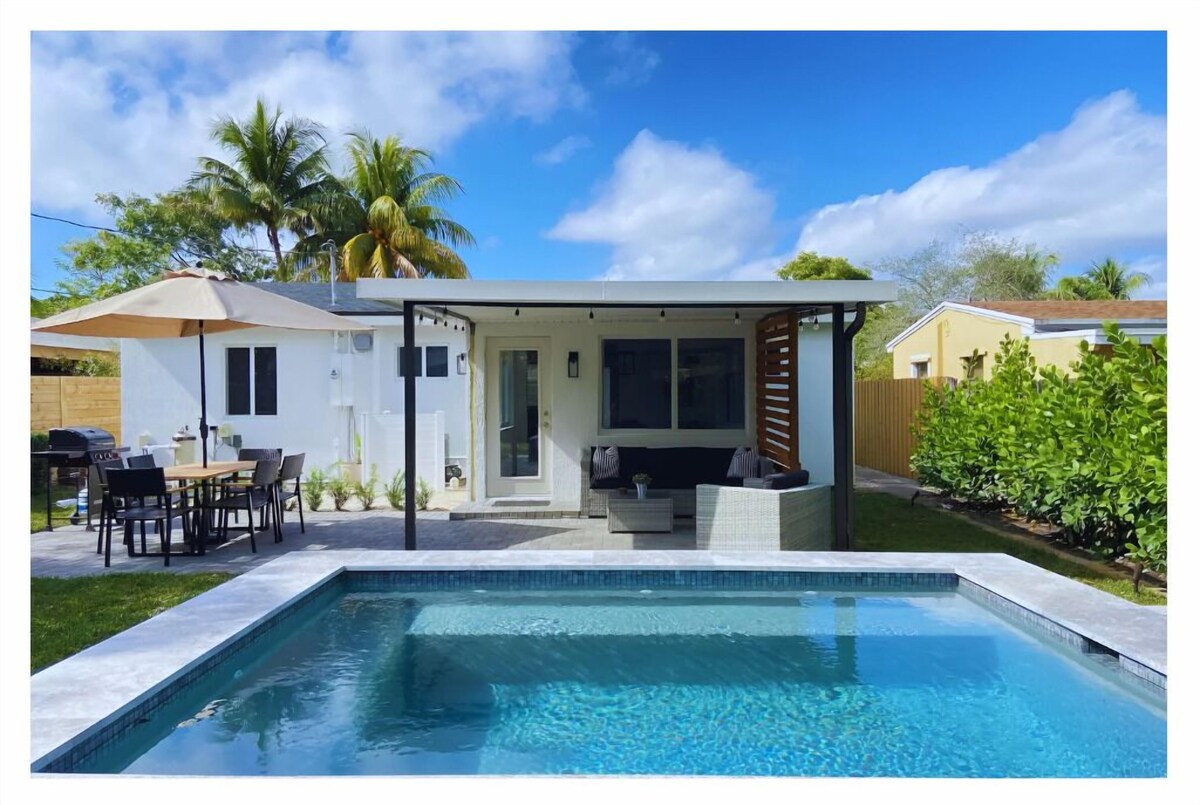 Private + Modern + Heated Pool + BBQ Parking Near Wilton Manor Drives & Las Olas