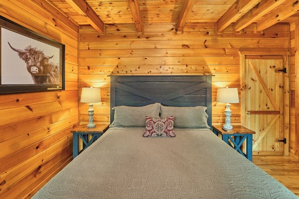 3 bedrooms, travel cot, free WiFi, bed sheets