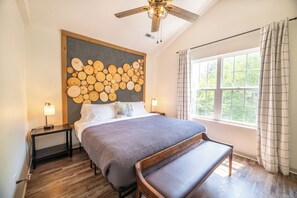 4 Schlafzimmer, Schreibtisch, kostenloses WLAN, Bettwäsche