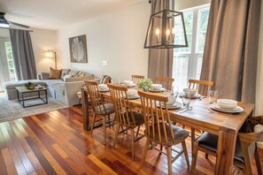 Dining - Elegant 4BD Lodge/Duplex | 5 Miles from Dollywood (Sevierville)