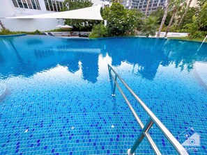 Pool - Luxury at the Banyan Tree Residence Dubai (Dubai)