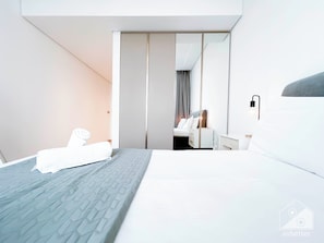 Apartment (1 Bedroom) | 1 bedroom, iron/ironing board, bed sheets - Luxury at the Banyan Tree Residence Dubai (Dubai)