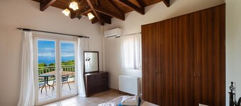 Villa Thalea - Two Bedroom Villa, Sleeps 4