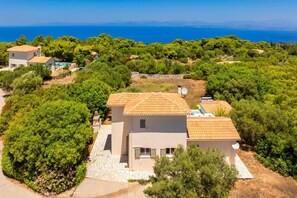 Exterior - Villa Thalea - Two Bedroom Villa, Sleeps 4 (Lefkada)