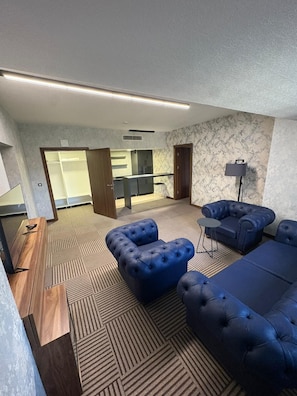 Junior King Suite | Living area