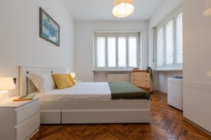1 chambre, fer et planche Ă repasser, Wi-Fi gratuit, draps fournis